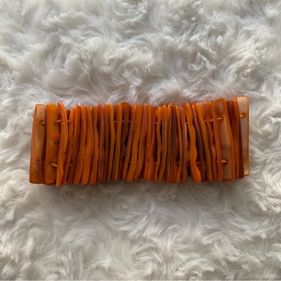 Woman’s Beautiful Deep Shades Of Orange Stretch Bracelet Wrist Cuff NWOT - Picture 3 of 5